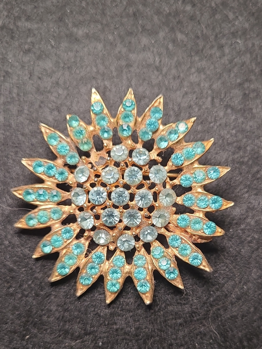 Vintage LISNER Signed Aqua Blue Rhinestone Starburst Brooch Pin Gold Tone MCM